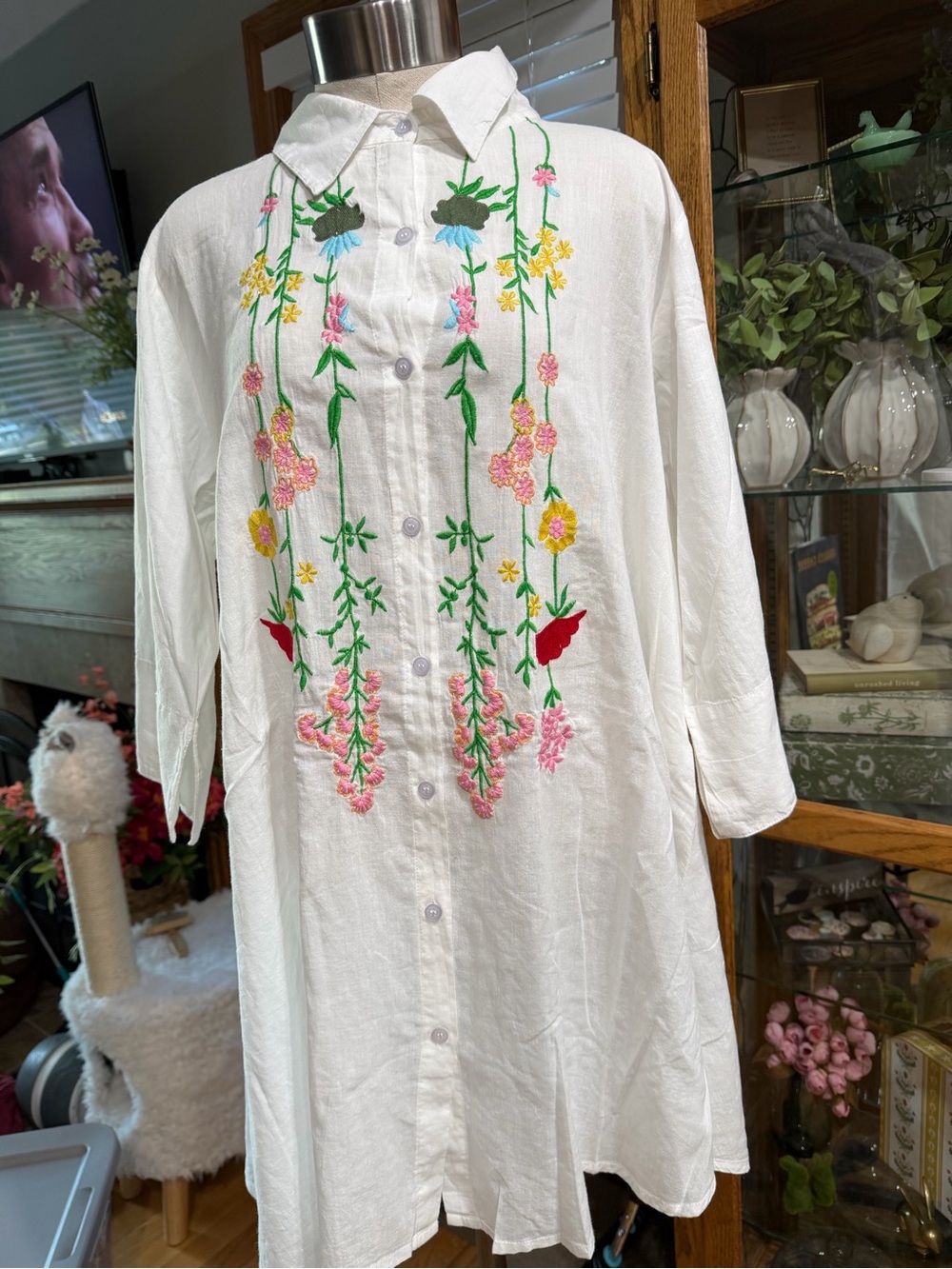 POL White Button-Front Tunic with Multicolor Floral Embroidery